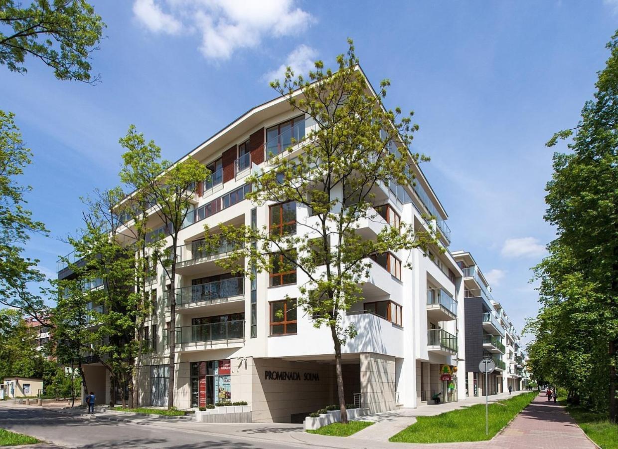 Apartament Solna 80 - Centrum Miasta Z Podziemnym Garazem Kielce Exterior photo